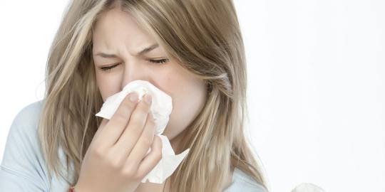 Menyentuh hidung dan mulut membuat flu menyebar cepat