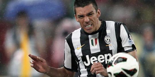 Lucio tak bahagia di Juventus