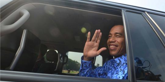 Lantik pejabat baru, Jokowi irit beri arahan