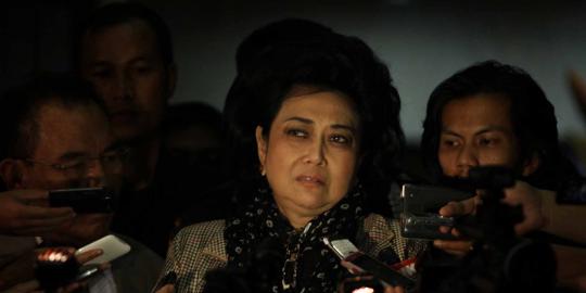 Di persidangan, Hartati Murdaya malah ngeluh soal makanan