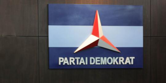 Serangan bertubi-tubi Partai Demokrat pada Jokowi