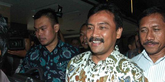 Mundur dari Menpora, Andi Mallarangeng packing di rumah dinas