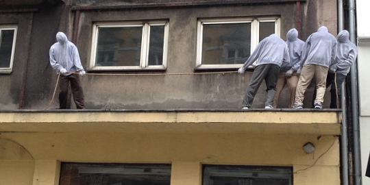 Puluhan manekin hebohkan jalanan Roma