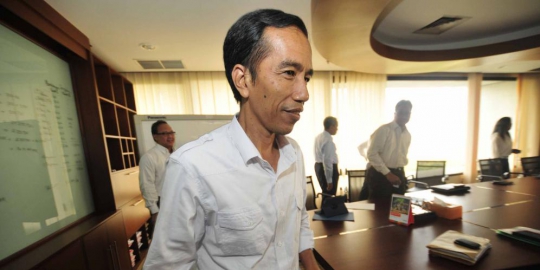 5 sesepuh yang disowani jokowi