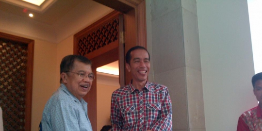 5 sesepuh yang disowani jokowi