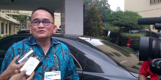 'Cari siapa di belakang Ruhut, kalau ada hama harus dibasmi'