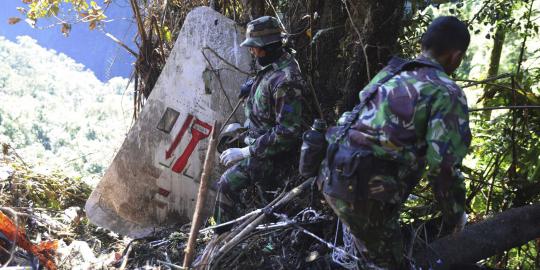 Detik-detik maut jatuhnya pesawat Sukhoi Superjet 100