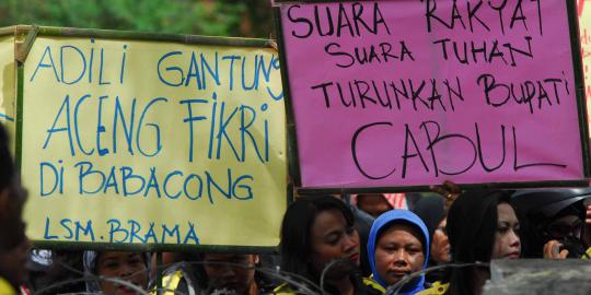  Sidang Paripurna kasus Bupati Garut diwarnai kericuhan