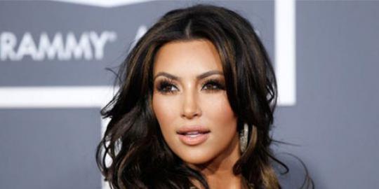 Kim Kardashian jadi mak comblang seksi dalam Tempation