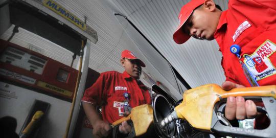 DPR: Jokowi jangan gampangin 'hilangkan' premium