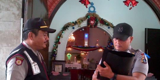 Polisi sterilisasi 483 gereja di Medan