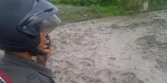 Banjir lahar dingin, lalu lintas Semarang-Yogya macet