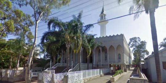 Masjid di Australia bikin ucapan Natal di langit
