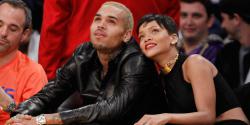 Nonton basket, Rihanna mesra dengan Chris Brown