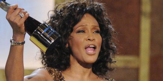 Whitney Houston meninggal karena dibunuh?