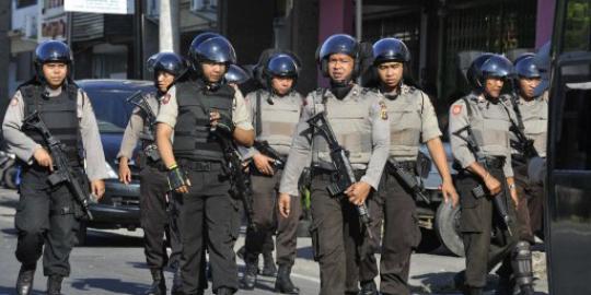 Bentrok di Maluku, personel Brimob & TNI diterjunkan