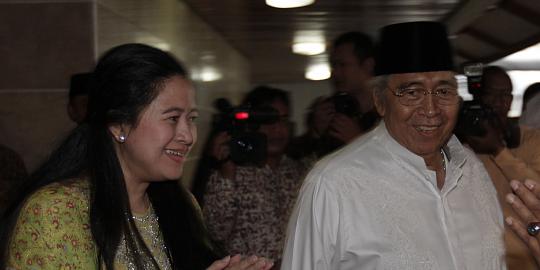 Kisah Puan dan kaos oblong Taufiq Kiemas