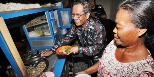 Mahfud MD beri dukungan kepada tukang bakso