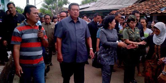 Usai blusukan, SBY Jumatan di Hotel Sultan