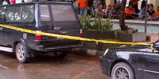 2 Teroris di Makassar tewas saat baku tembak di masjid