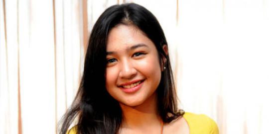 Mikha Tambayong cari pacar seiman dan mandiri