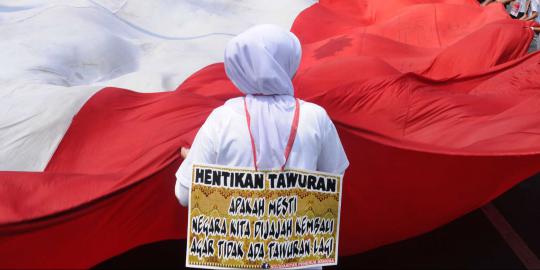 Pelajar tawuran di Stasiun Bojong Gede dilempari warga