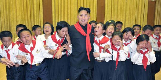 Kim Jong-Un hadiahi permen ke seluruh anak Korea Utara