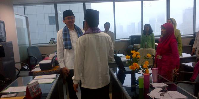 Ahok tinjau ruang biro pendidikan, spiritual dan mental 