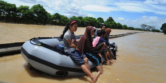 Banjir banten meluas, 4 orang meninggal