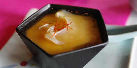 Sup sirip ikan hiu palsu beredar di China
