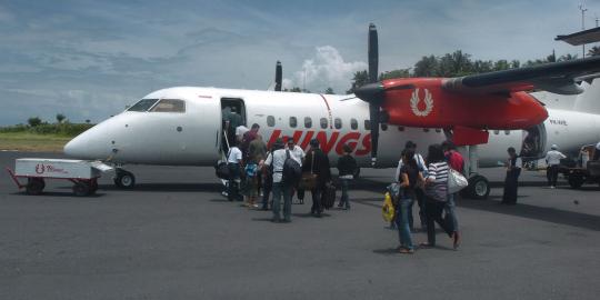 Wings Air pecah ban saat mendarat di Bandara Nias