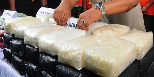 Edarkan bahan pembuat sabu-sabu, nelayan dituntut 9 tahun bui