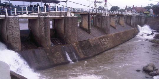 Debit air di Katulampa turun, masyarakat tetap siaga