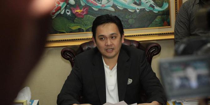 ahok dan farhat abbas Merdeka.com ©2013 Abbas. Farhat