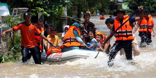 Hujan deras, Kota Semarang dikepung banjir