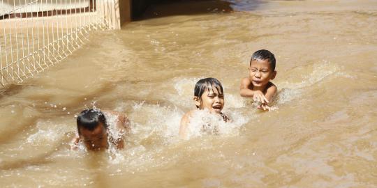 Kakek korban banjir minta Jokowi cepat perlebar Kali Ciliwung