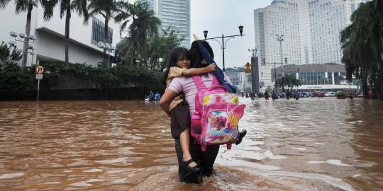 Banjir tidak terkendali, pemerintah siapkan operasi pasar