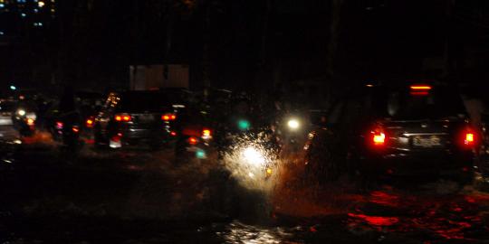 Jakarta kembali diguyur hujan malam ini 
