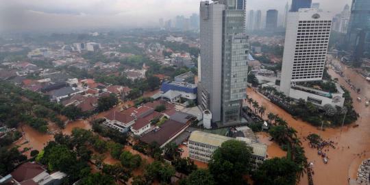 Sulitnya menjinakkan banjir Jakarta