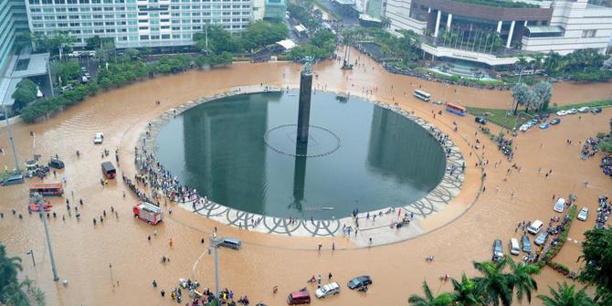 Contoh Gambar Peristiwa Bencana BNPB Banjir Jakarta saat ini tak separah 2007 merdeka com