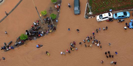 Kisah korban selamat yang terjebak di banjir basement UOB 24 jam
