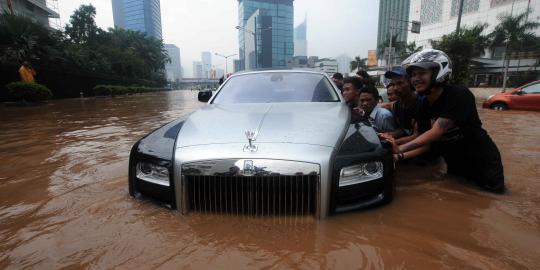 Jokowi: Banjir bukan hanya salah Jakarta