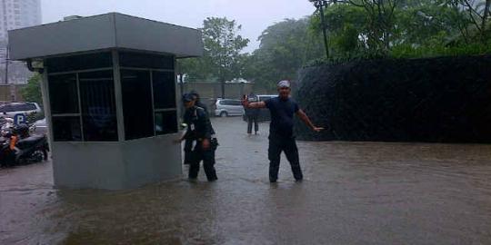 Banjir, rutan dan alat kampanye sosial KPK rusak