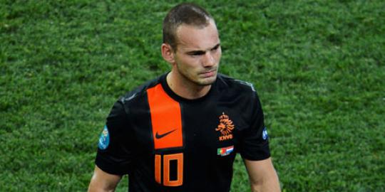 Sneijder pakai nomor punggung Cruyff