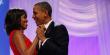 Pesta pelantikan, Obama mesra berdansa dengan sang istri