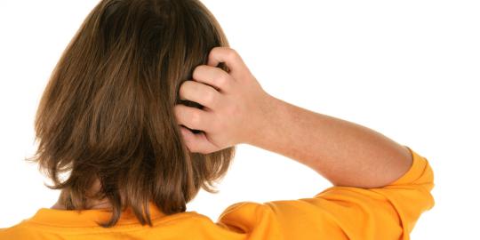 Tips atasi kulit kepala gatal