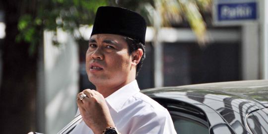 'Aceng nikah siri dilengserkan, koruptor kok tidak?'