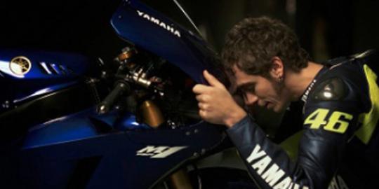Motor warna  biru  melecut semangat Rossi  merdeka com