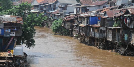 Permasalahan Ciliwung yang menggunung