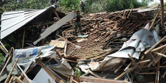 Longsor di Jambi, 5 orang ditemukan tewas